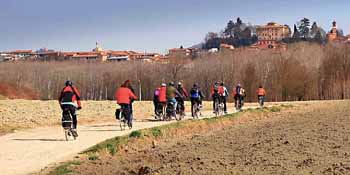 La ferrovia del Monferrato in bici
