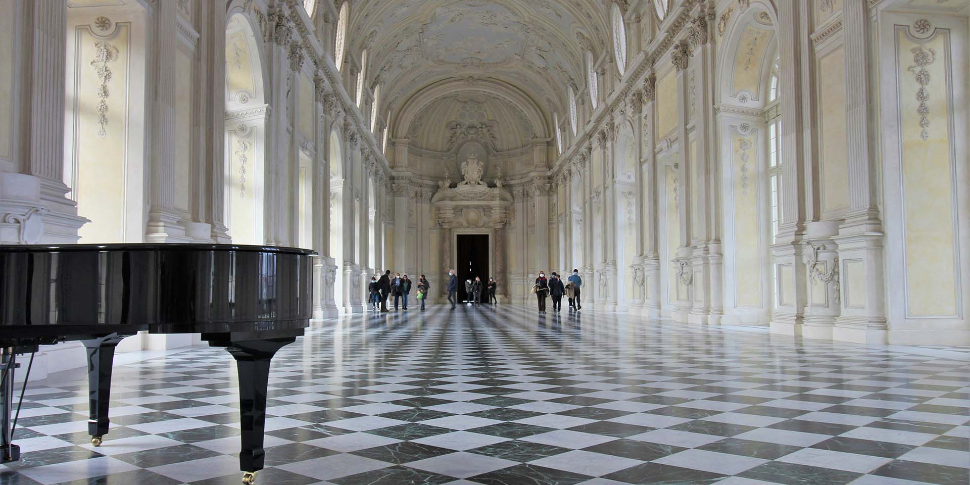 La Reggia di Venaria Reale: Un Tuffo nella Storia e nel Cicloturismo